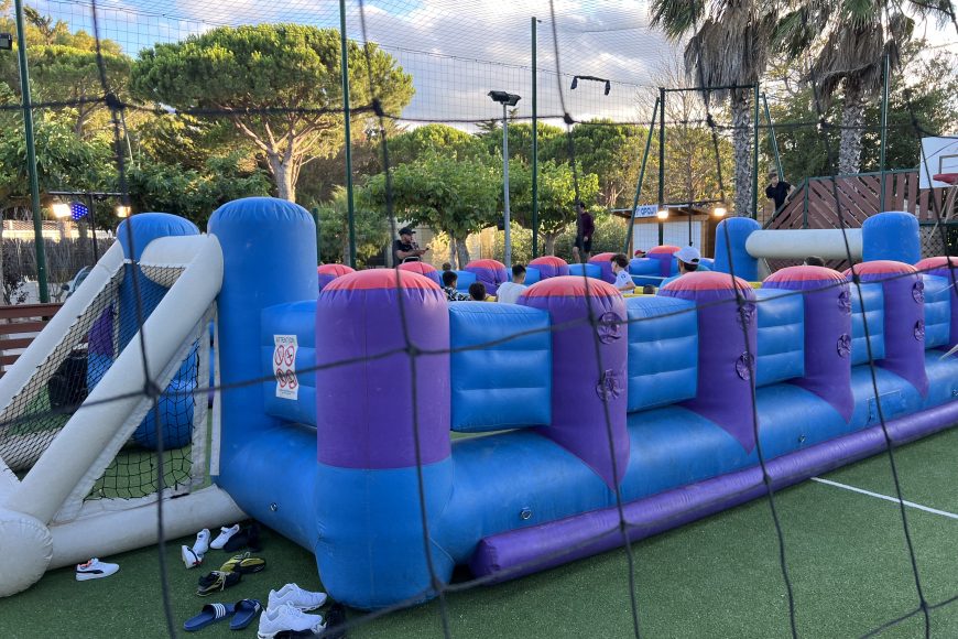 baby-foot humain xxl pour olympiade avec ce dans le 64-sud-ouest