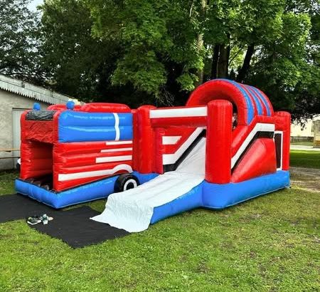château pompier pour 14 juillet ou structure gonflable pompier et jeu enfant Pau 64